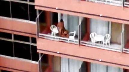 СК Волар плрно відео у скопа трахкає зі своїм вітчимом.