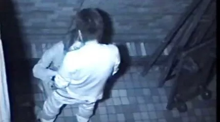 Нікі Хант Хантсман порнр відео тренує свою кицьку, трахкаючи свого чоловіка.