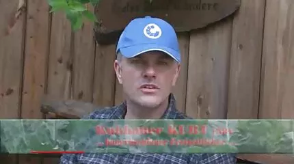Кейт грає пальчиками зі своєю онлайн відео порно кицькою перед тим, як лягти спати.