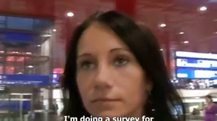 Кеті секс відео нд Куш пропонує себе своєму зведеному братові.