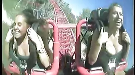 Туристка трясе великою дупою перед членом. порно відео секс